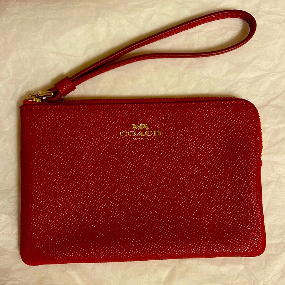 NWOT Coach leather wristlet in red, 6 x 4